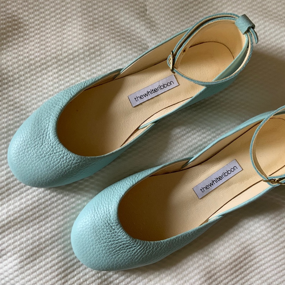 The White Ribbon bridal leather ballet flats US 9-9.5 / EU 40